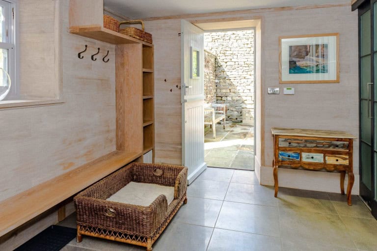 Arrival and boot room