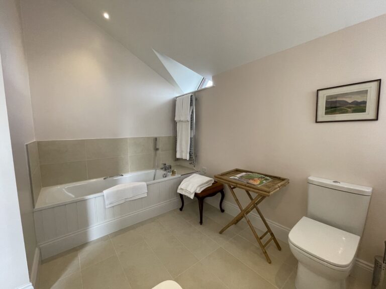 Bathroom 14