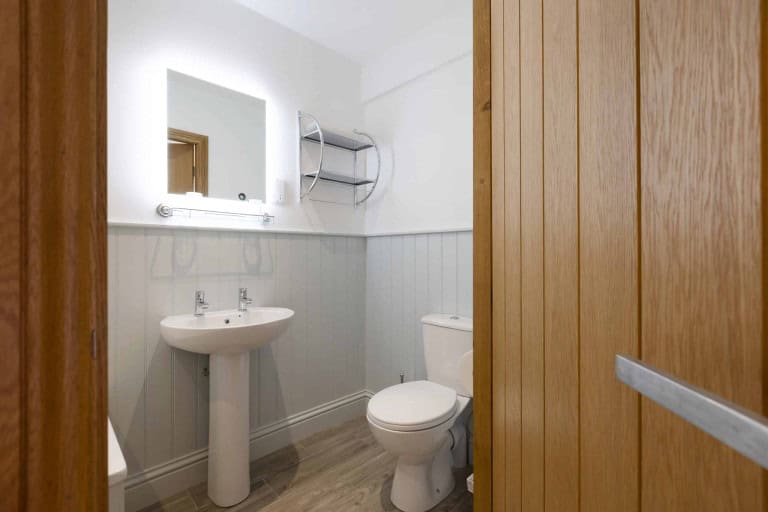 Bathroom 3
