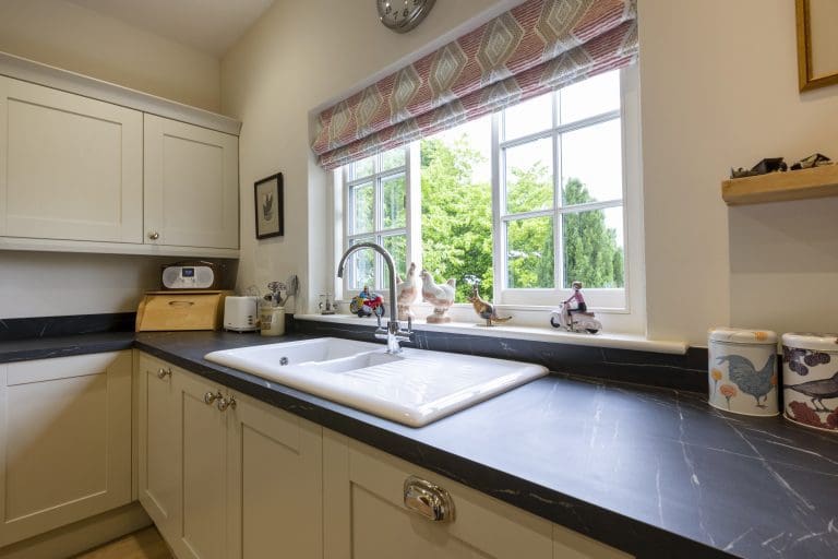 Kitchen - Middlefield Cottage with hot tub, York
