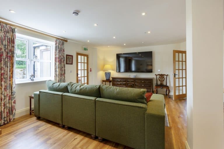 Drovers Cinema Room 2026_5