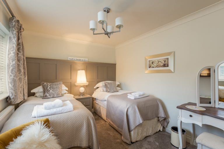 Ewelands House Bedroom 3-1