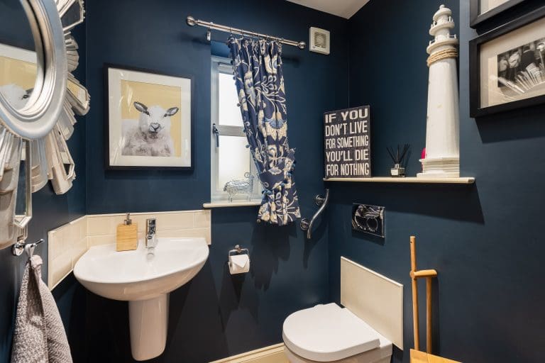 Ewelands House WC